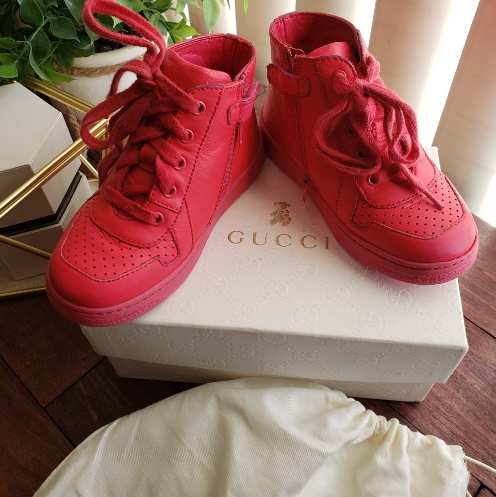 Dark pink Gucci sneakers